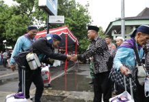 Haru dan Syukur,Bupati Sleman Lepas Calon Jamaah Haji