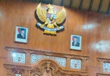 Pemkal Condongcatur Gelar Malam Tirakatan Hari Jadi ke-110 Sleman Sederhana -Khidmat